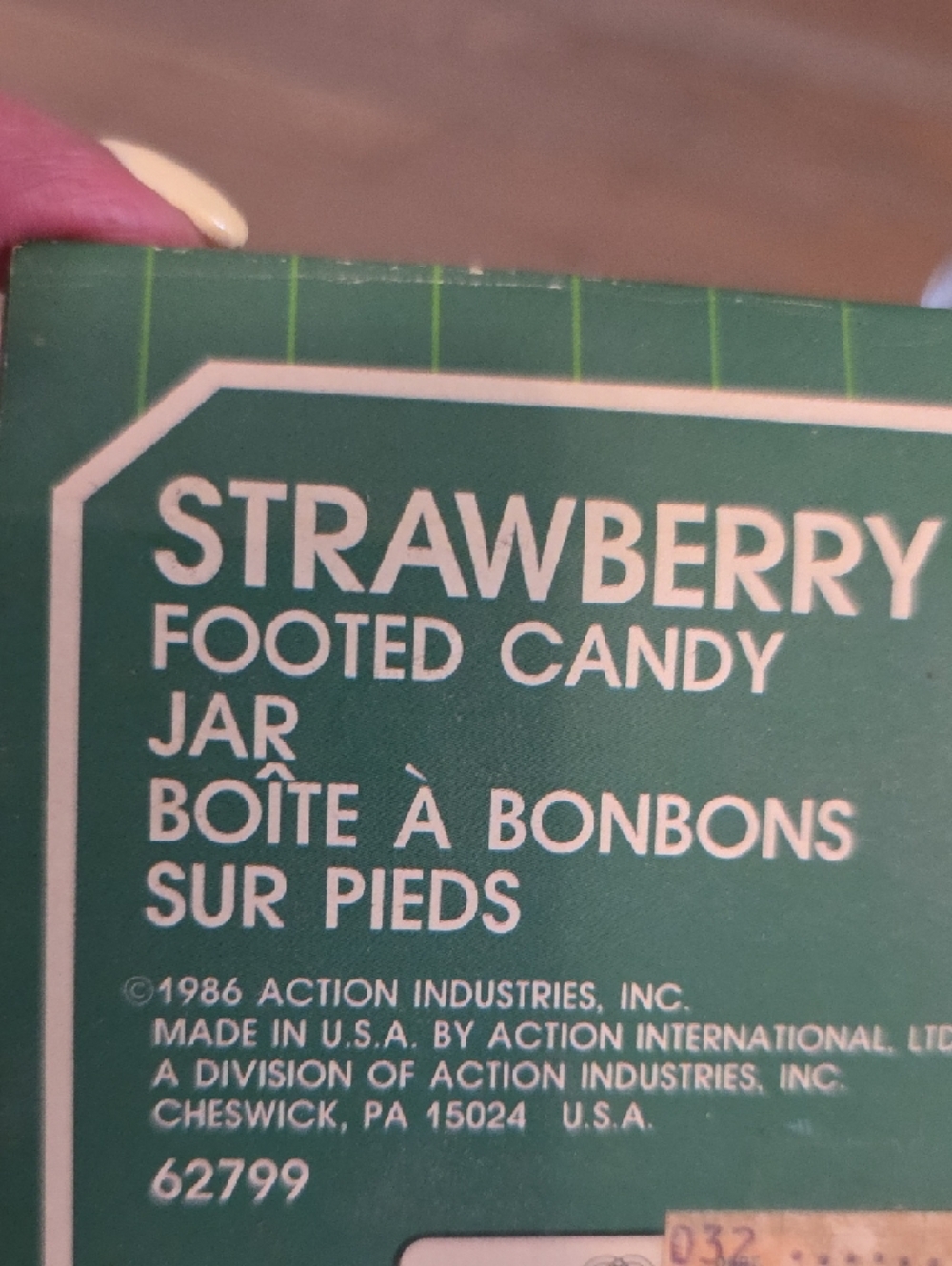 Strawberry Footed/ Pedestal Candy Jar - By Carlton Vintage 1986 - Picture 3 of 8